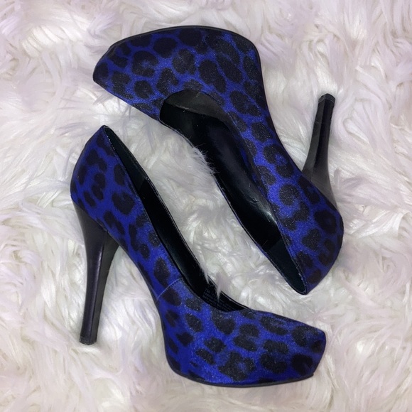 CARLOS SANTANA Satin Leopard Platform Pumps 7M Platonic - Picture 5 of 9